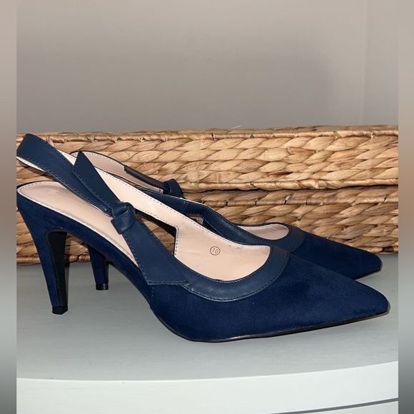 Navy Slingback Heels - Picture 4 of 5